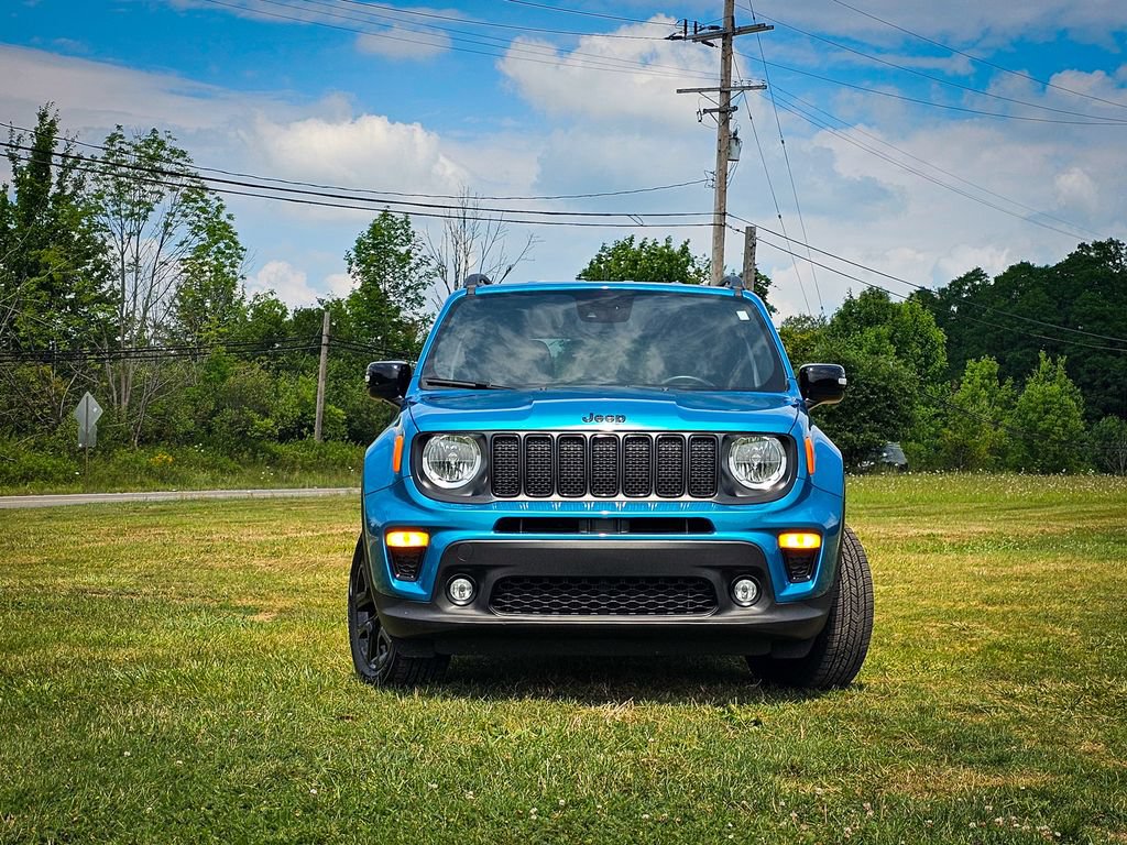 Used 2022 Jeep Renegade Altitude AWD/4WD image 8