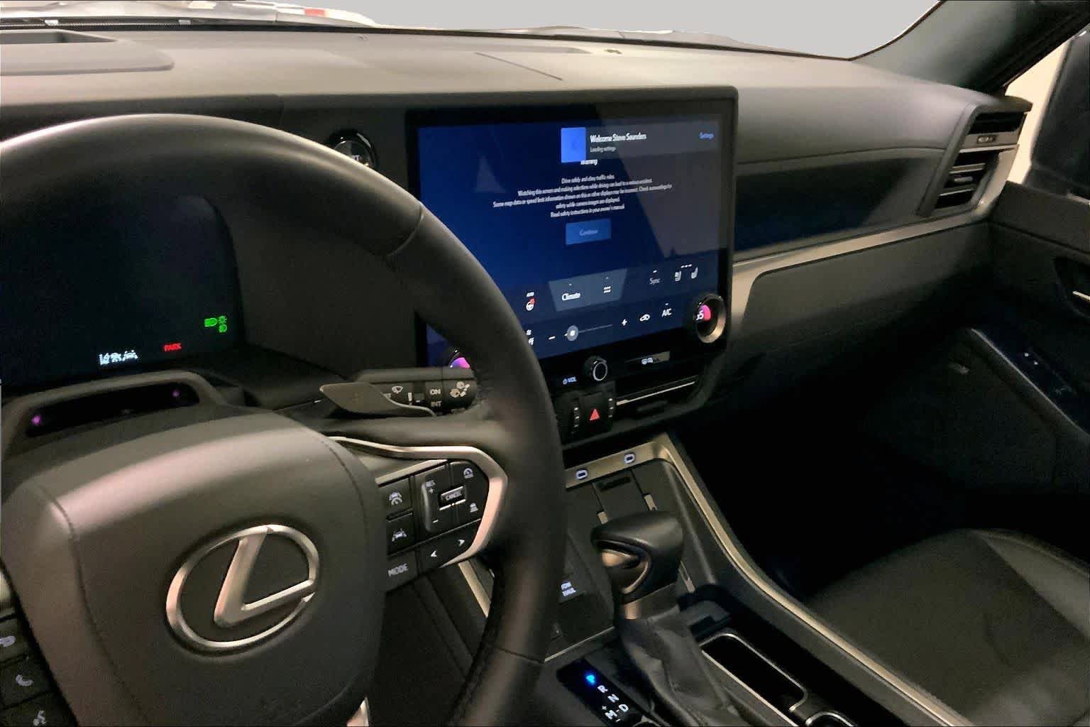 Used 2024 Lexus GX 550 AWD/4WD image 10