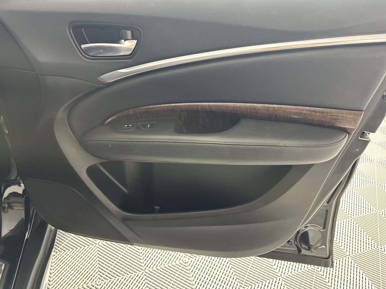 Used 2019 Acura MDX SH-AWD image 32