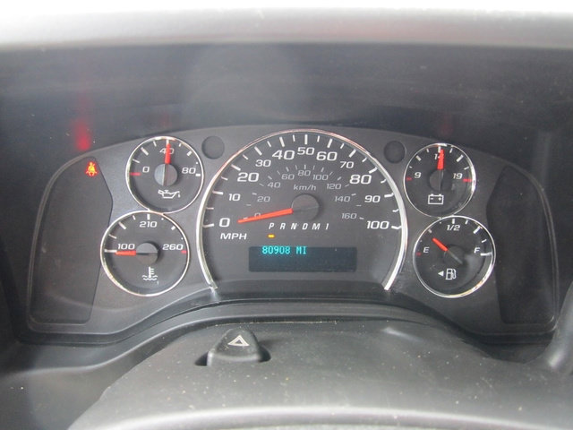 Used 2015 Chevrolet Express 2500 RWD image 13