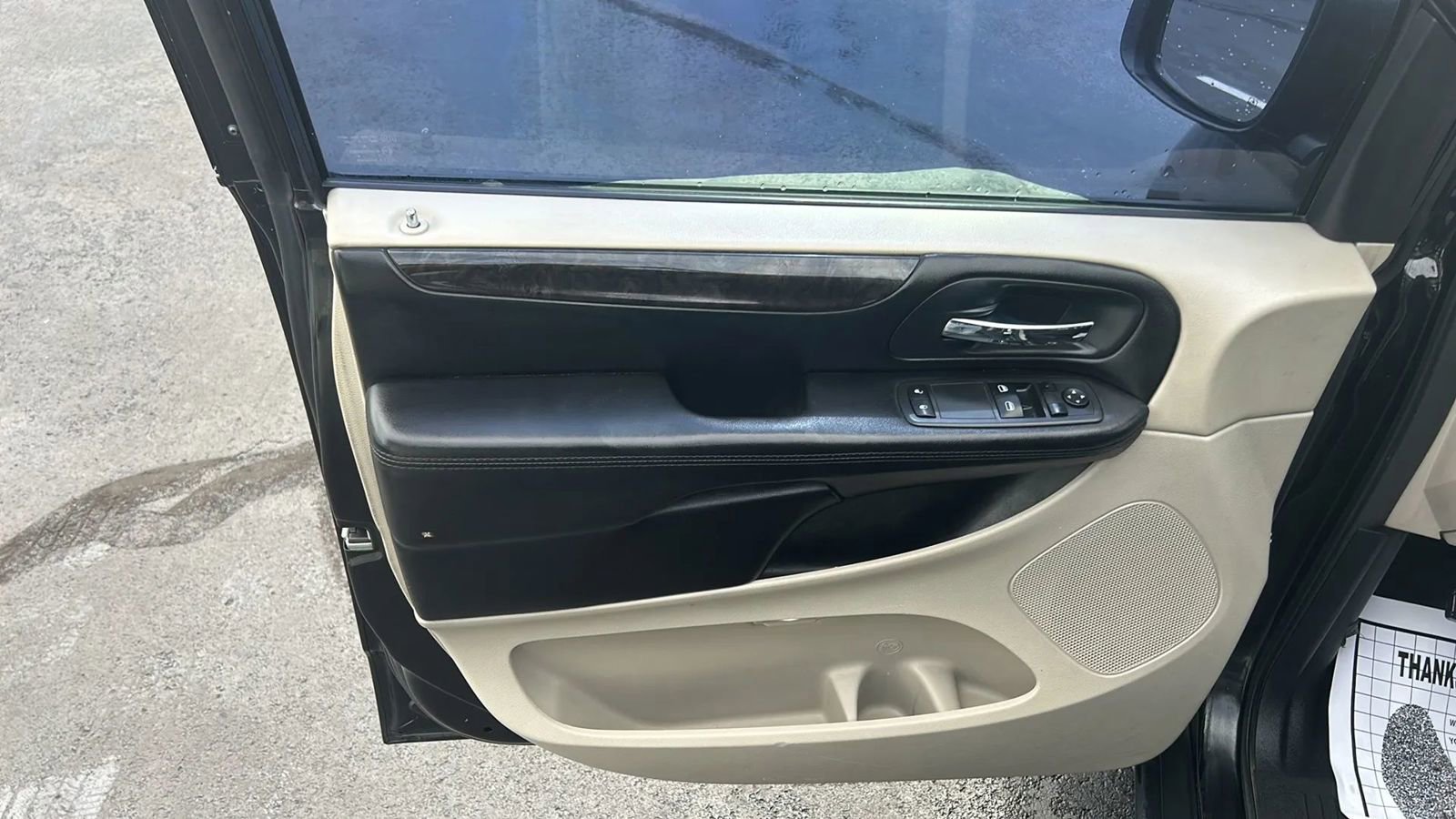 Used 2014 Dodge Grand Caravan American Value Package FWD image 39
