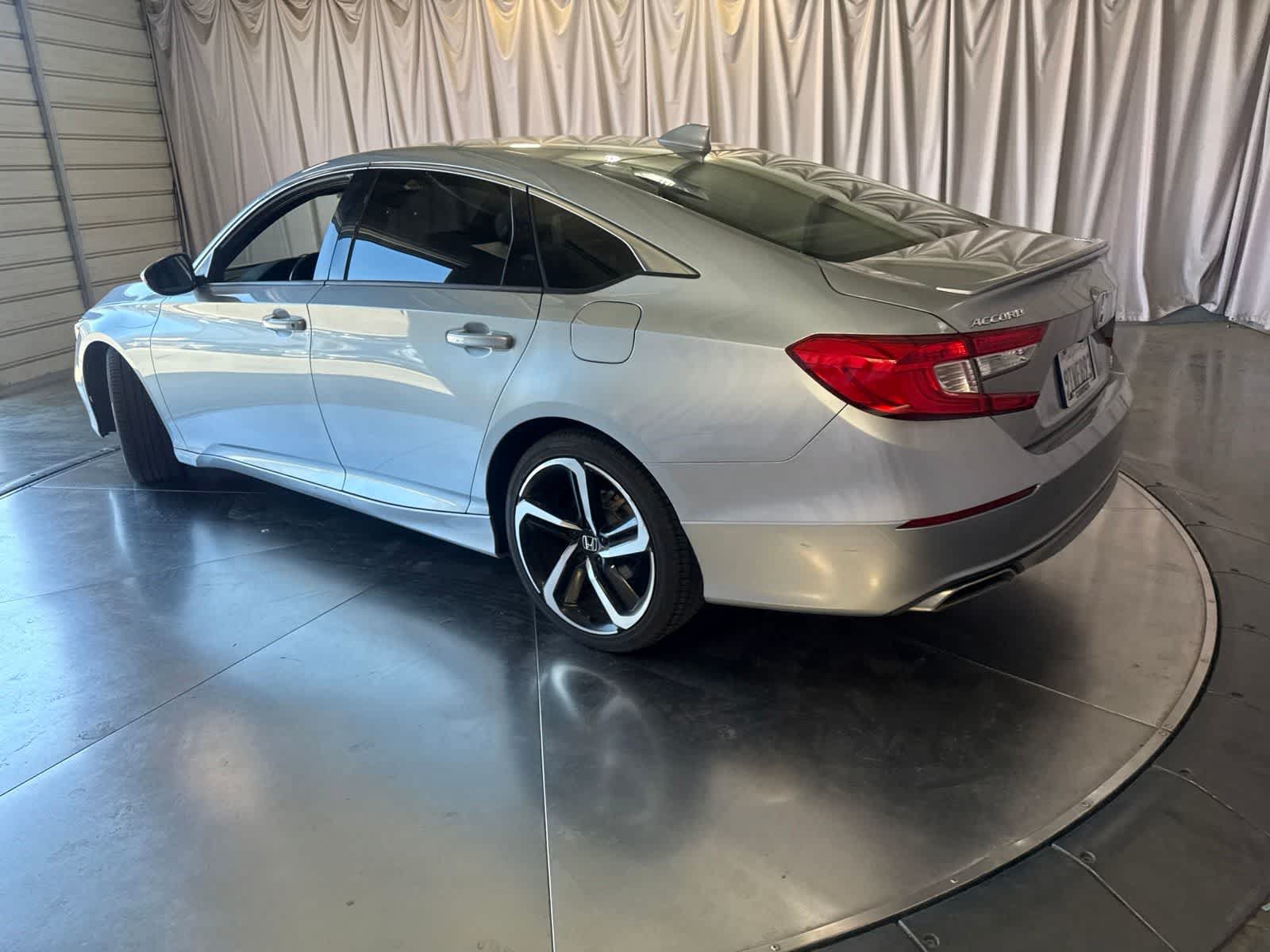 Used 2020 Honda Accord Sport image 5