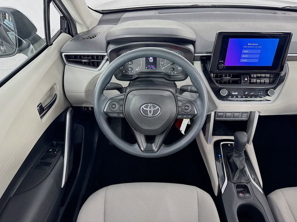 Used 2023 Toyota Corolla Cross L image 23