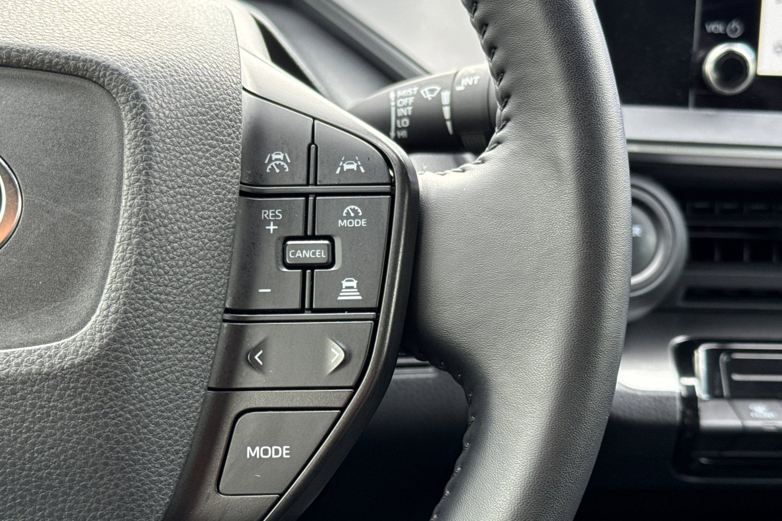 Used 2024 Toyota Prius LE image 29