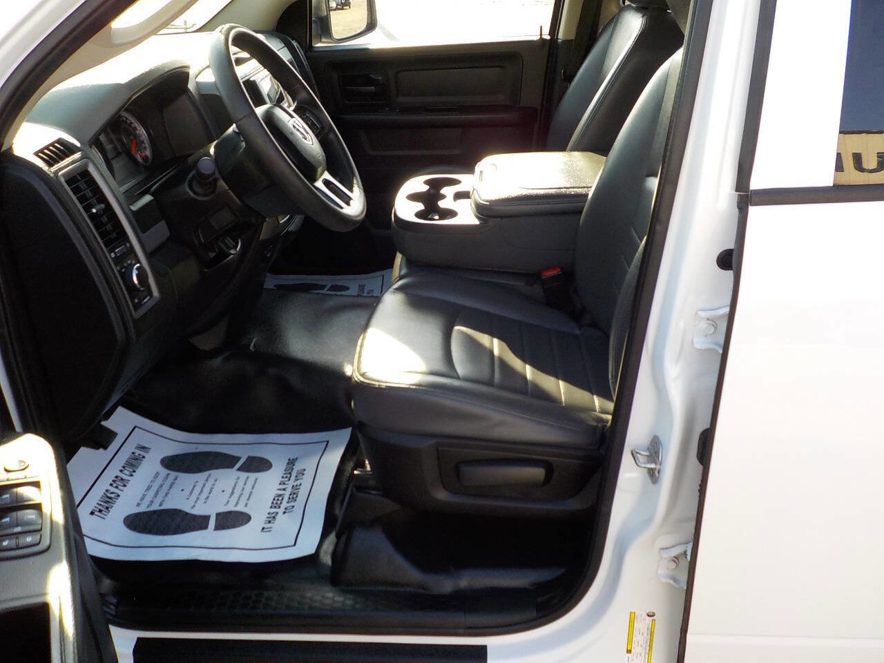 Used 2019 RAM 1500 Tradesman w/ Chrome Appearance Group RWD image 12