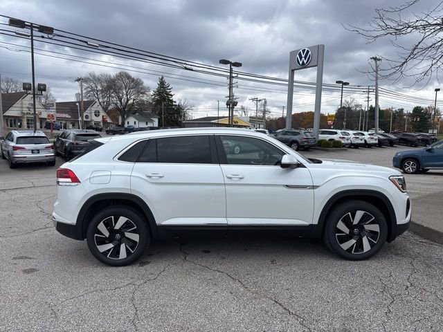New 2026 Volkswagen Atlas Cross Sport SEL image 2