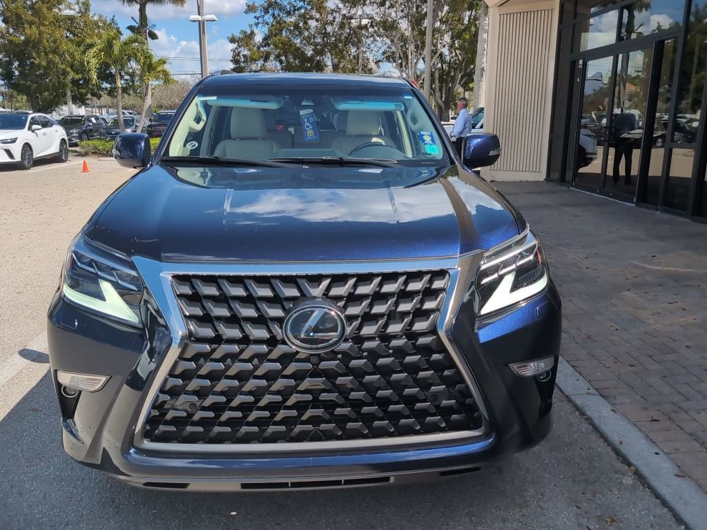 Certified 2020 Lexus GX 460 Luxury w/ Accessory Package image 2