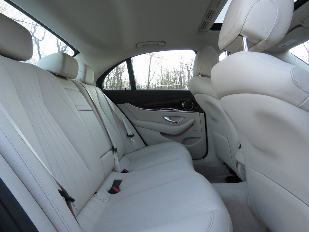 Used 2020 Mercedes-Benz E 350 4MATIC Sedan image 16