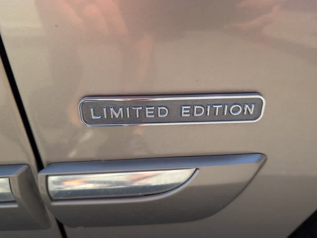 Used 2006 Mercury Grand Marquis LS RWD image 4