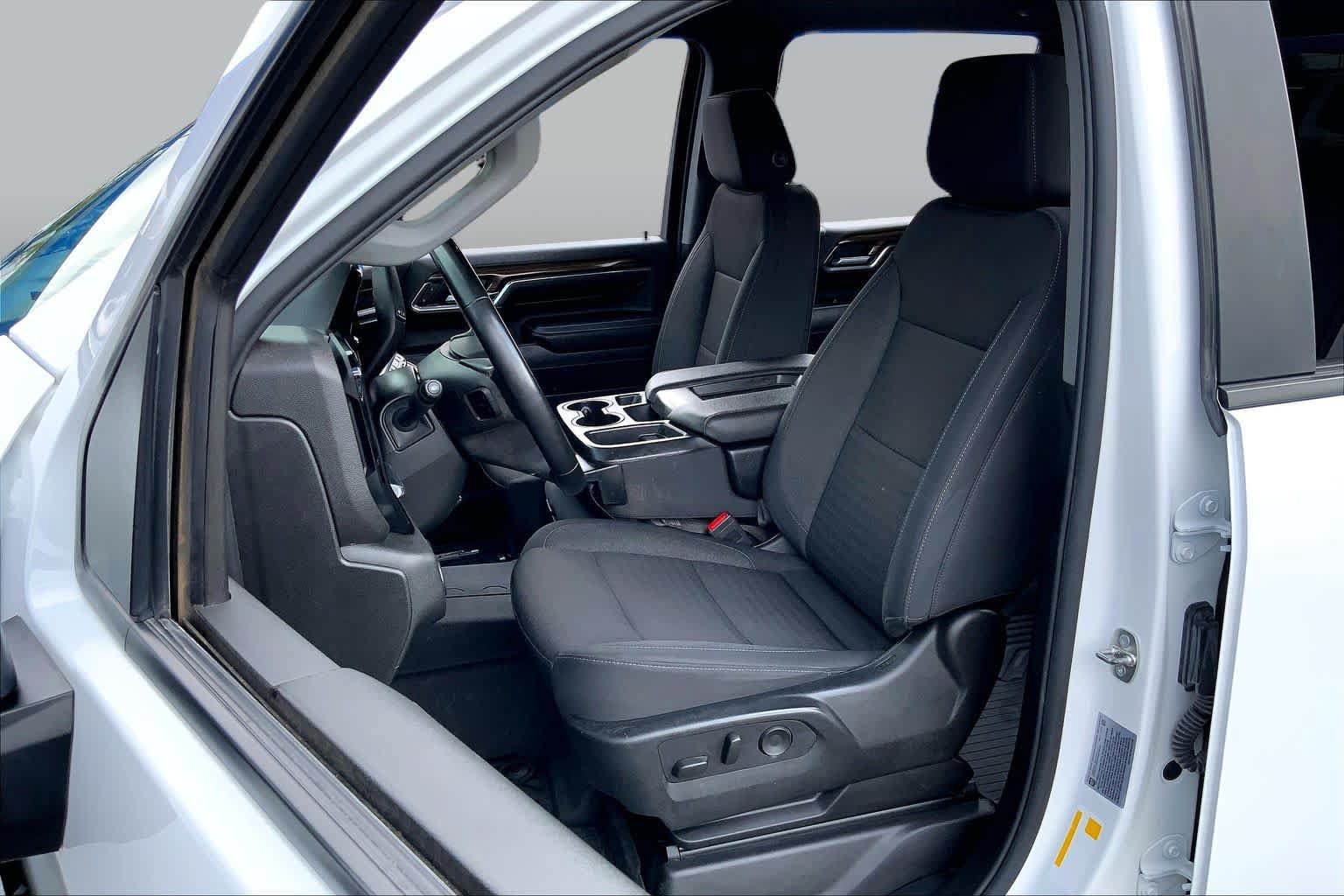 Used 2024 Chevrolet Silverado 2500 LT w/ Texas Edition AWD/4WD image 8