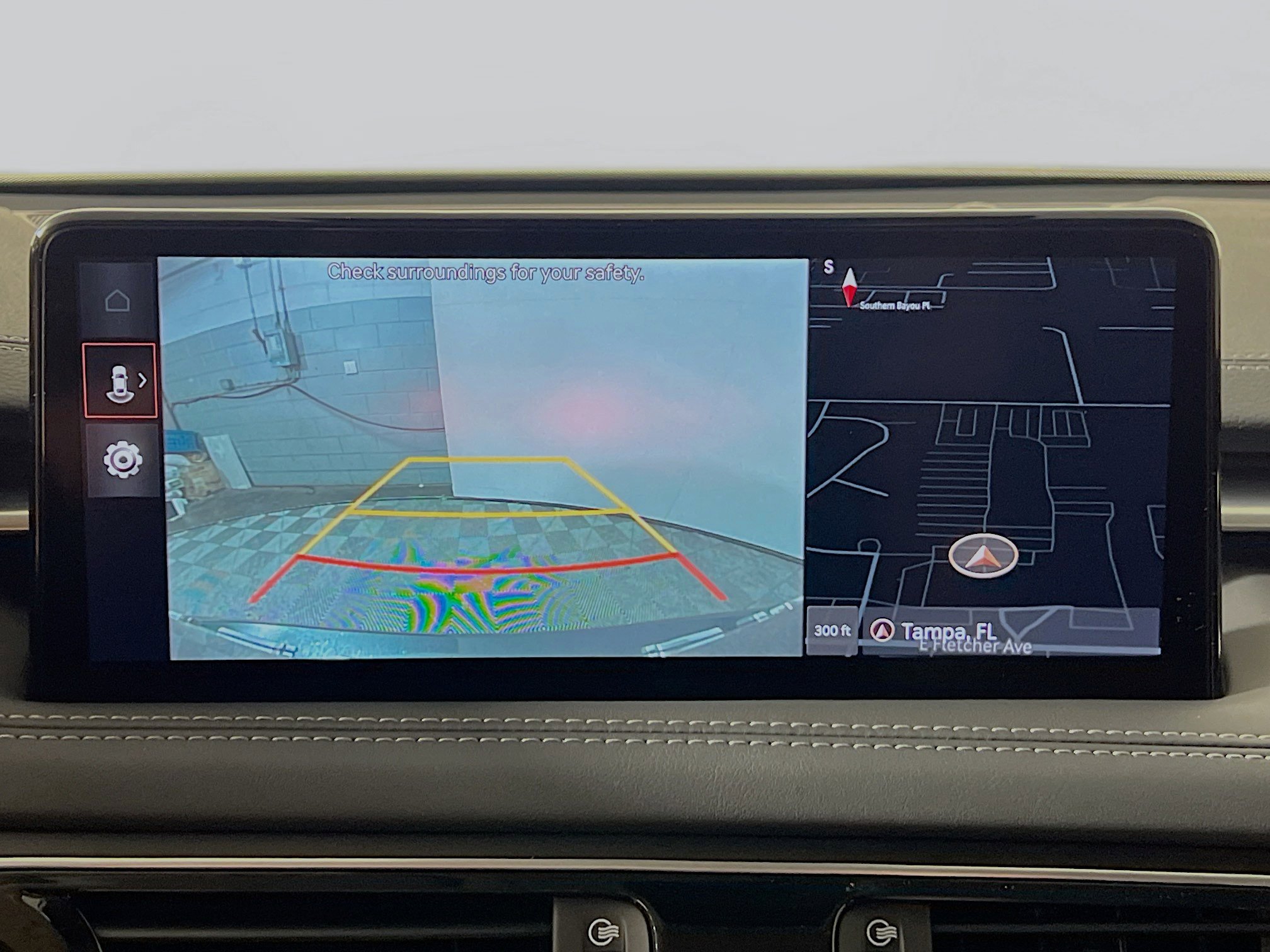 Used 2023 Genesis G70 2.0T image 28