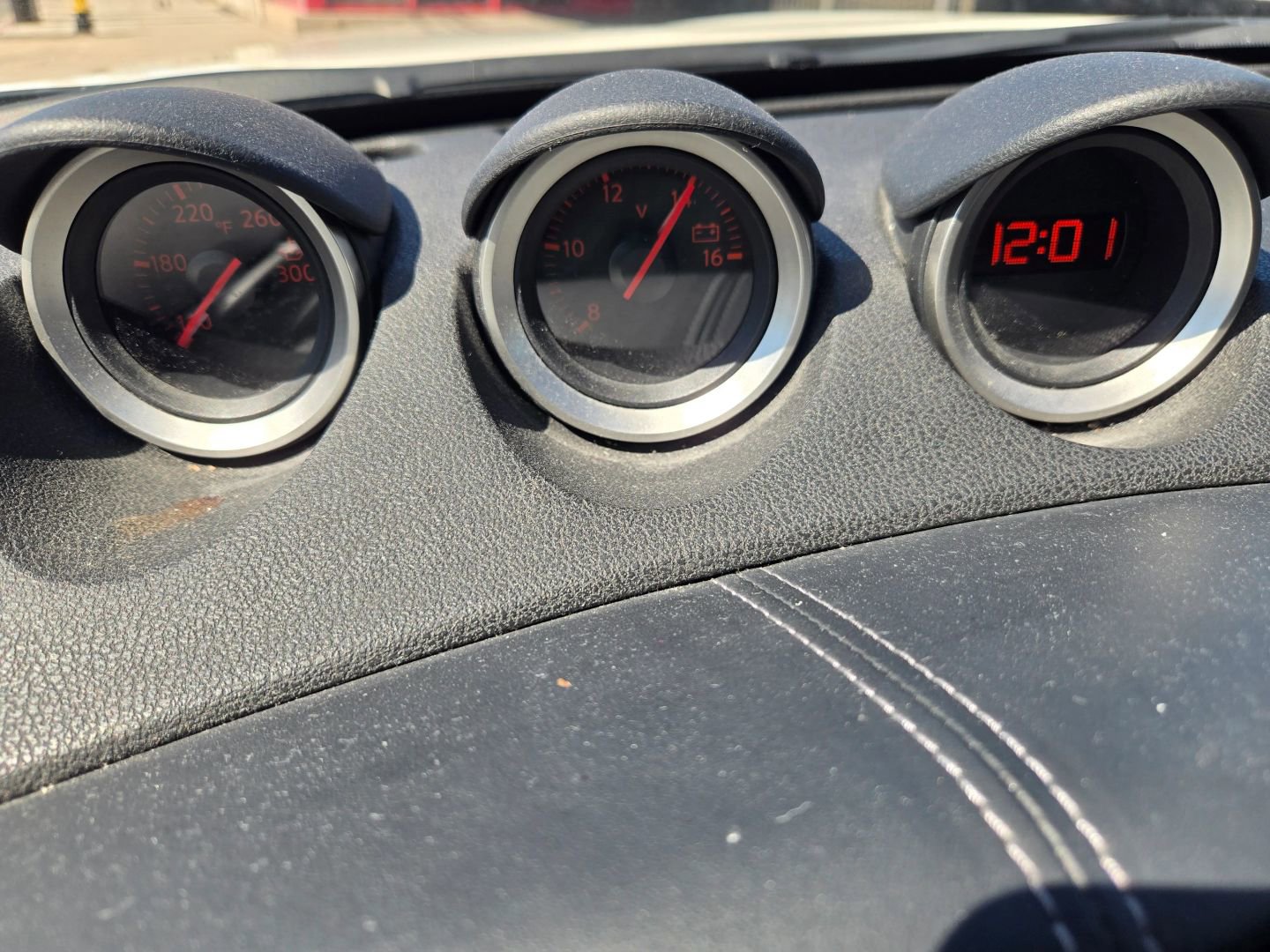 Used 2016 Nissan 370Z Coupe image 22