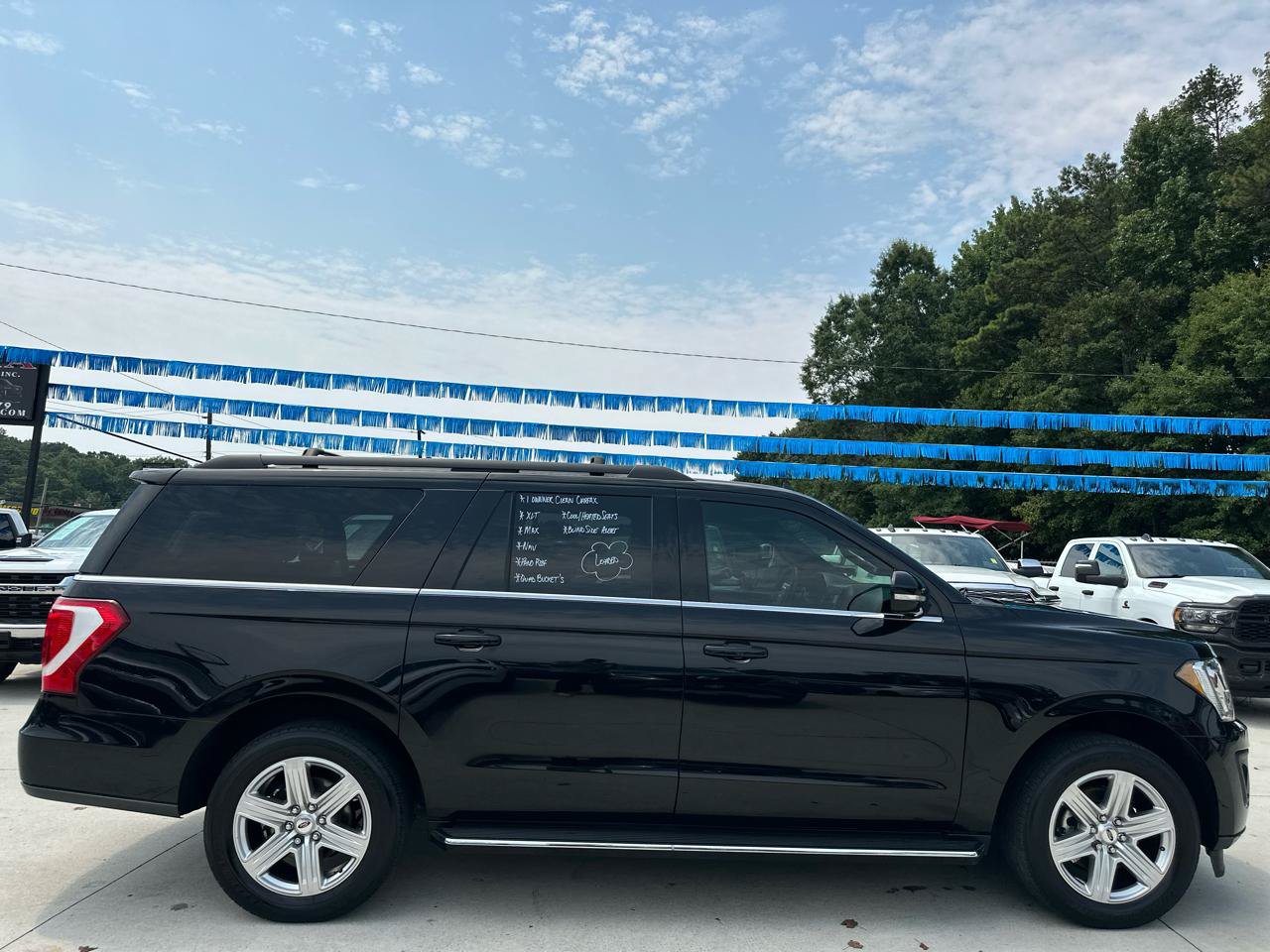 Used 2020 Ford Expedition Max XLT w/ Equipment Group 202A RWD image 8