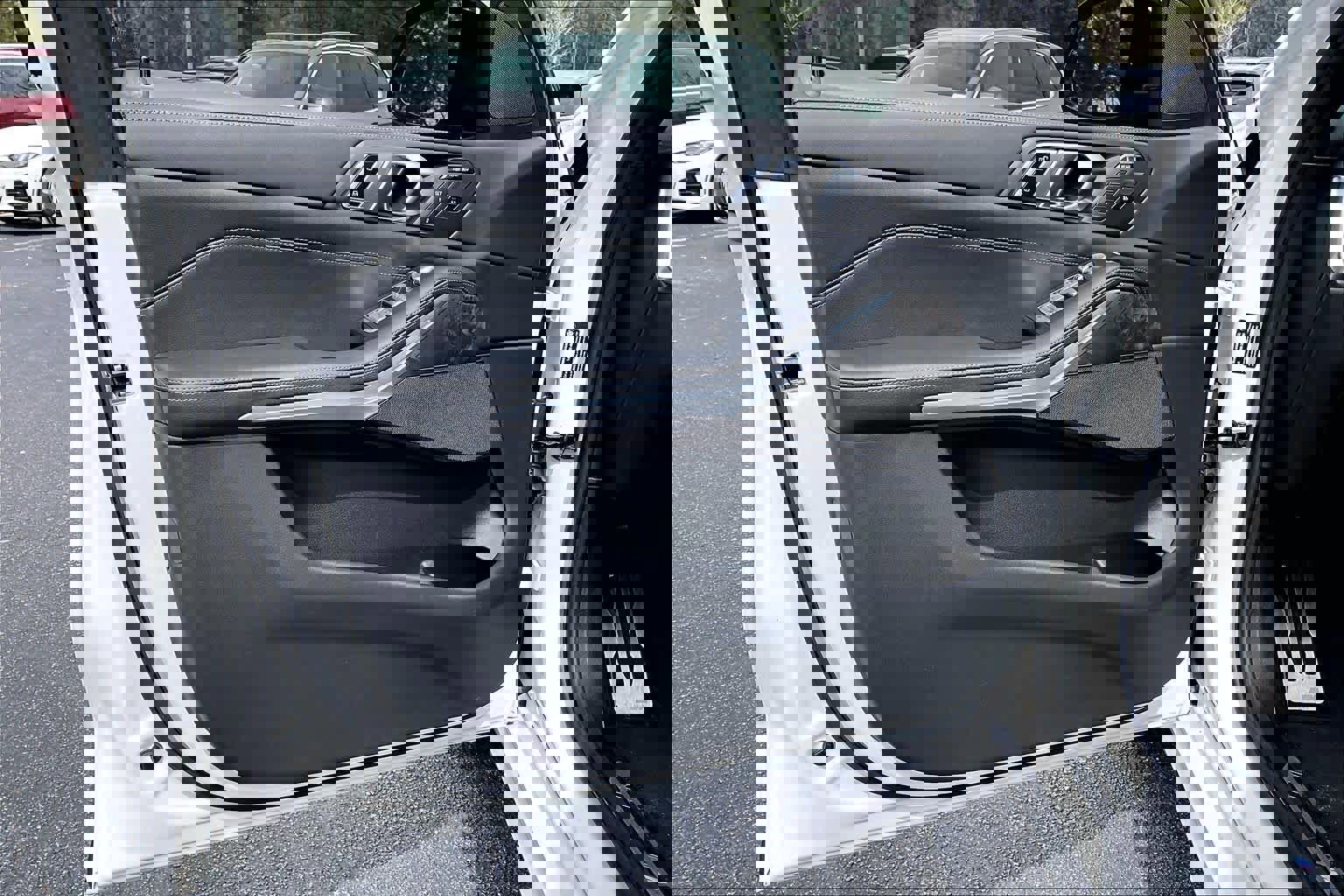 Certified 2024 BMW X7 xDrive40i w/ M Sport Package image 22