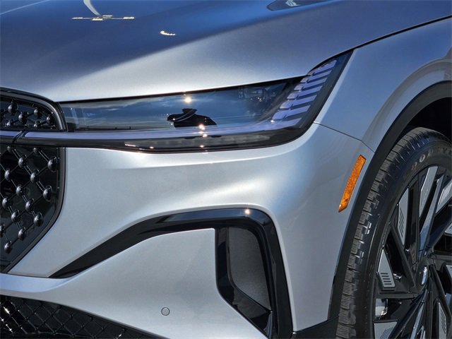 New 2026 Lincoln Nautilus Reserve image 8