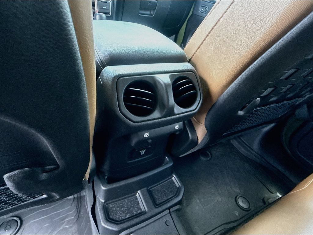 Used 2023 Jeep Wrangler Unlimited Rubicon 4xe w/ Cold Weather Group AWD/4WD image 22