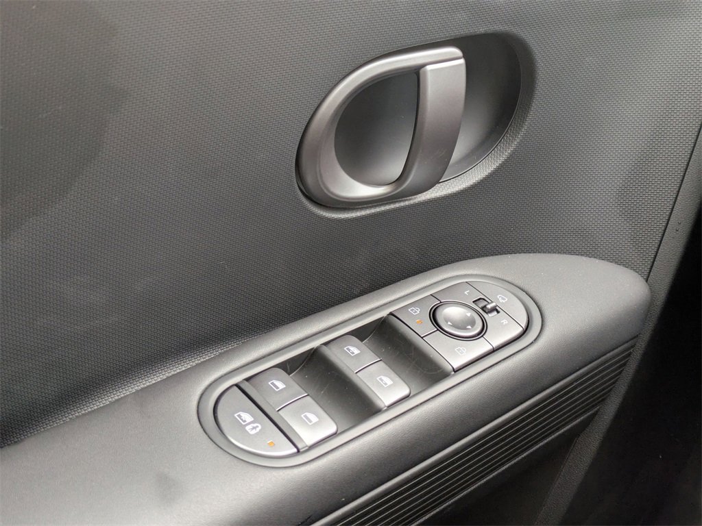 New 2025 Hyundai Ioniq 5 SEL image 15