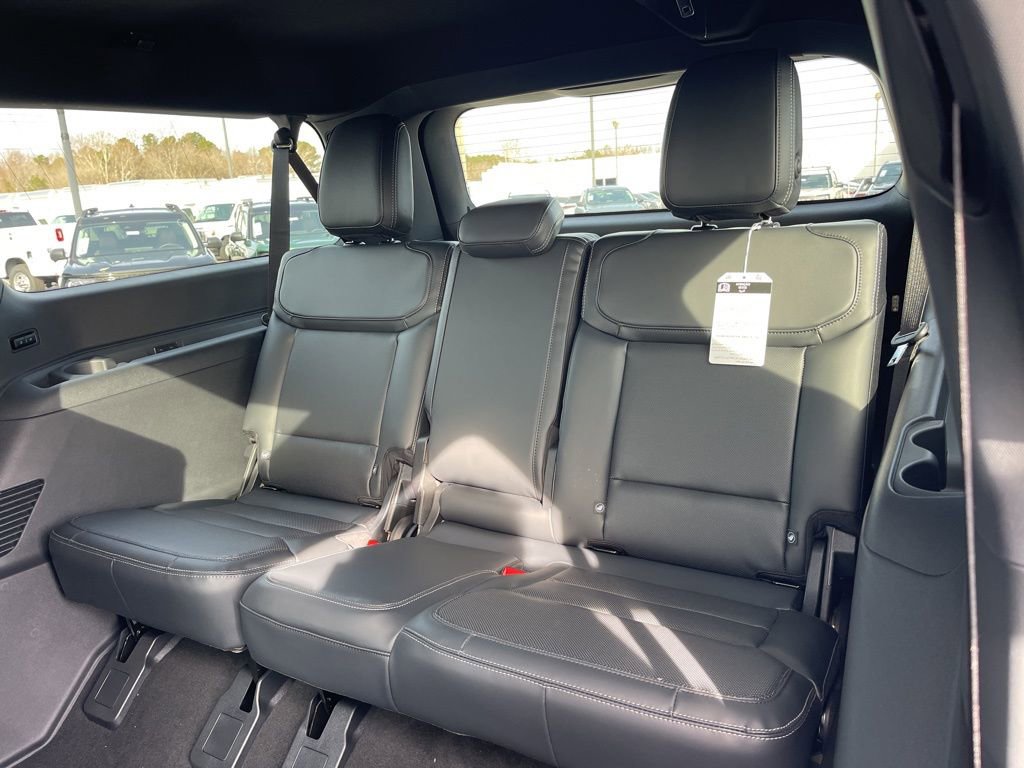 New 2025 Ford Expedition Max Platinum w/ Stealth Performance Package image 18