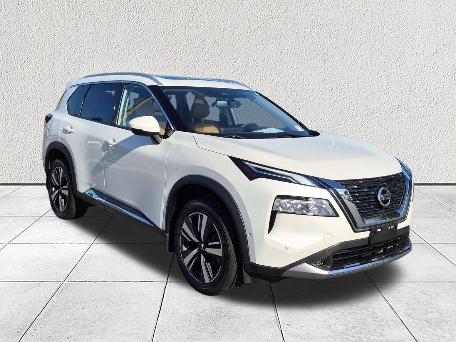 Used 2021 Nissan Rogue Platinum AWD/4WD image 1