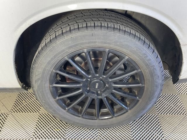 Used 2011 Dodge Challenger R/T RWD image 13