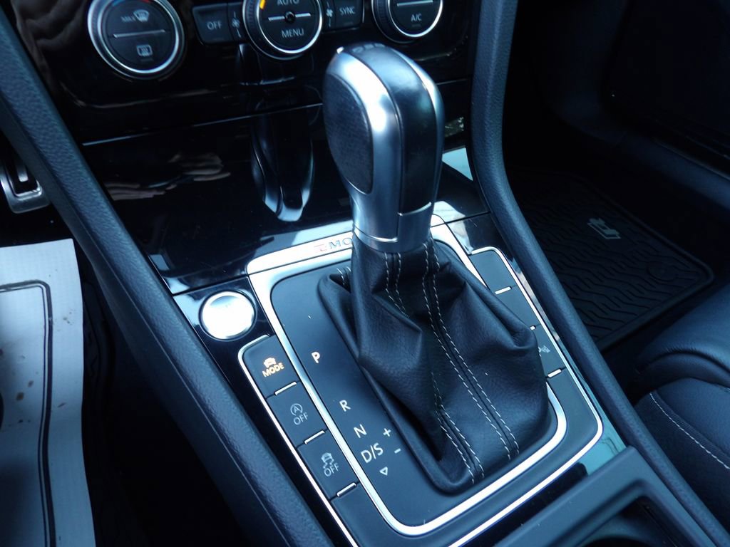 Used 2018 Volkswagen Golf R DCC & Navigation 4motion image 21