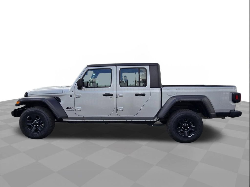 Used 2024 Jeep Gladiator Sport image 7