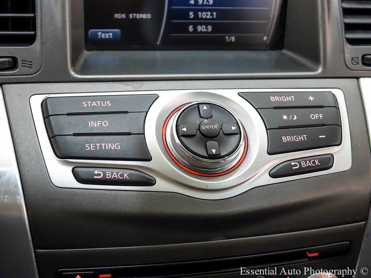 Used 2011 Nissan Murano SV AWD/4WD image 23