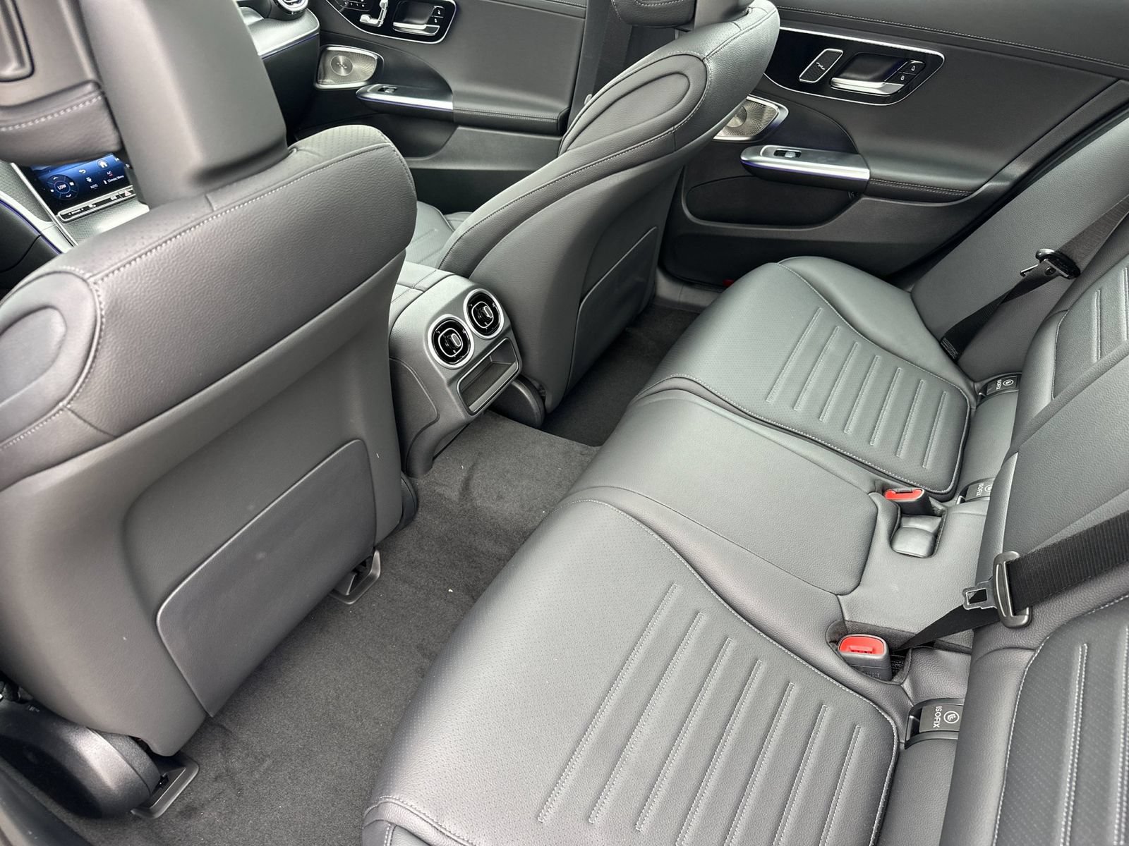 Used 2025 Mercedes-Benz C 300 4MATIC Sedan image 12