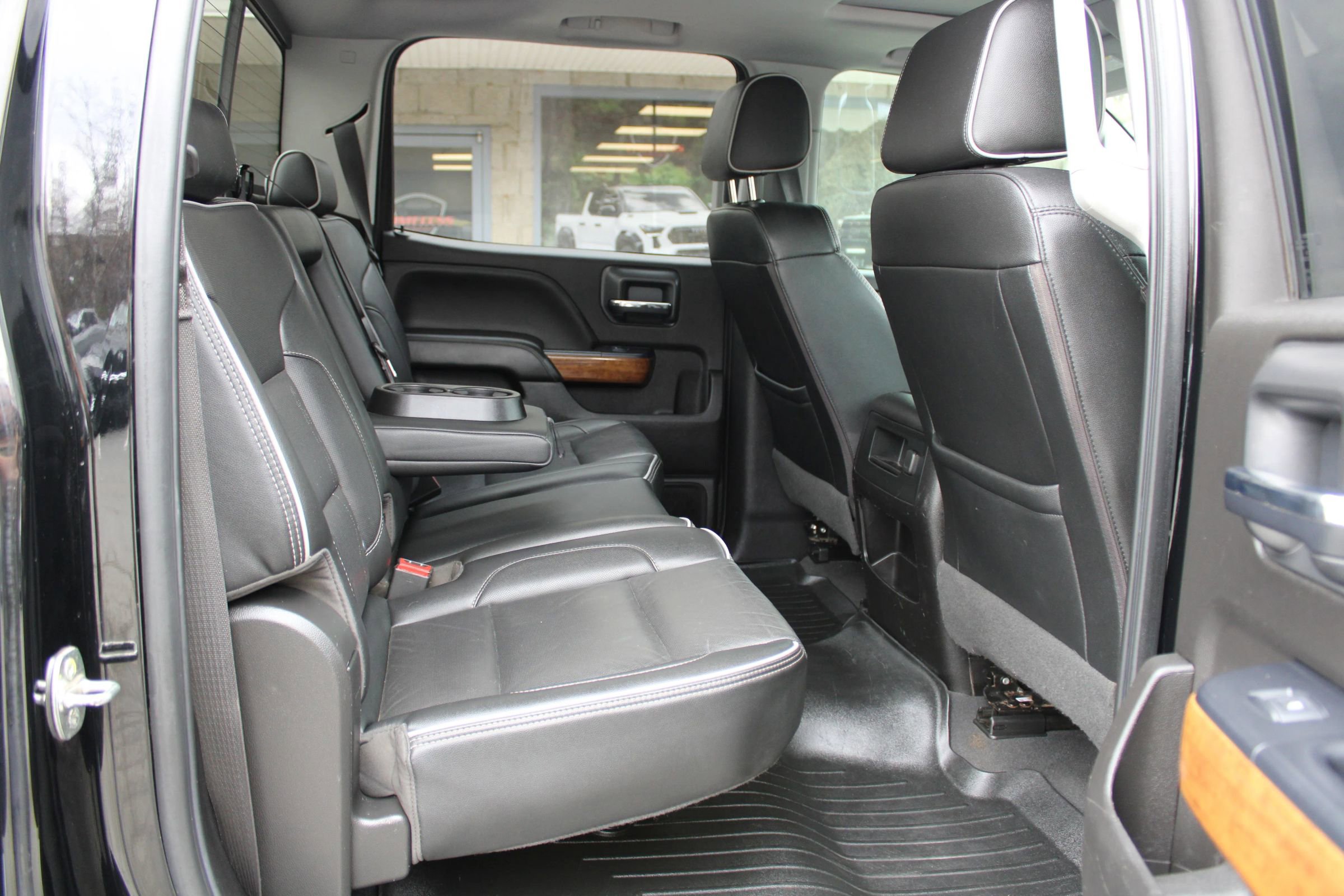 Used 2019 Chevrolet Silverado 2500 High Country w/ Duramax Plus Package image 19