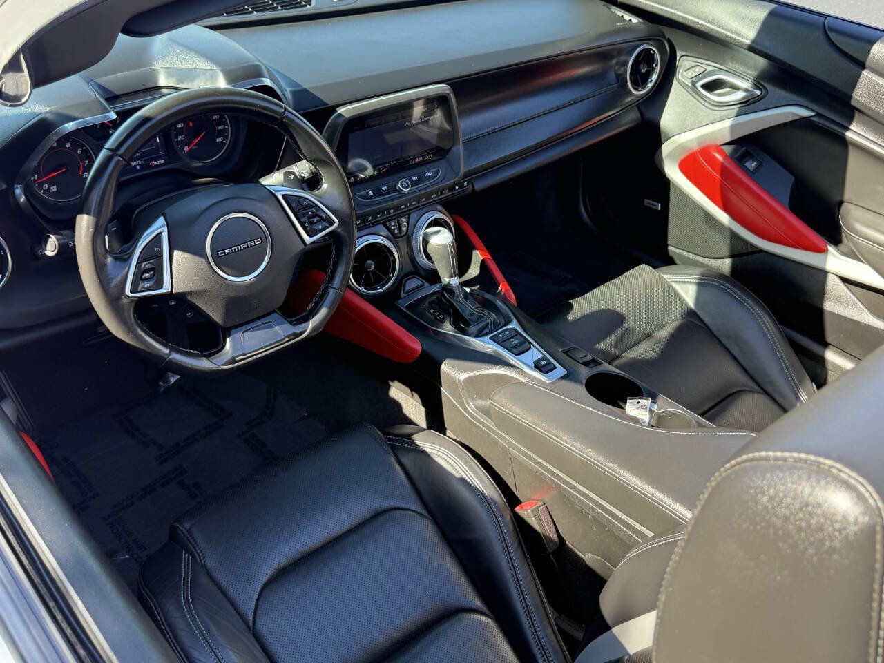 Used 2020 Chevrolet Camaro LT w/ RS Package RWD image 18