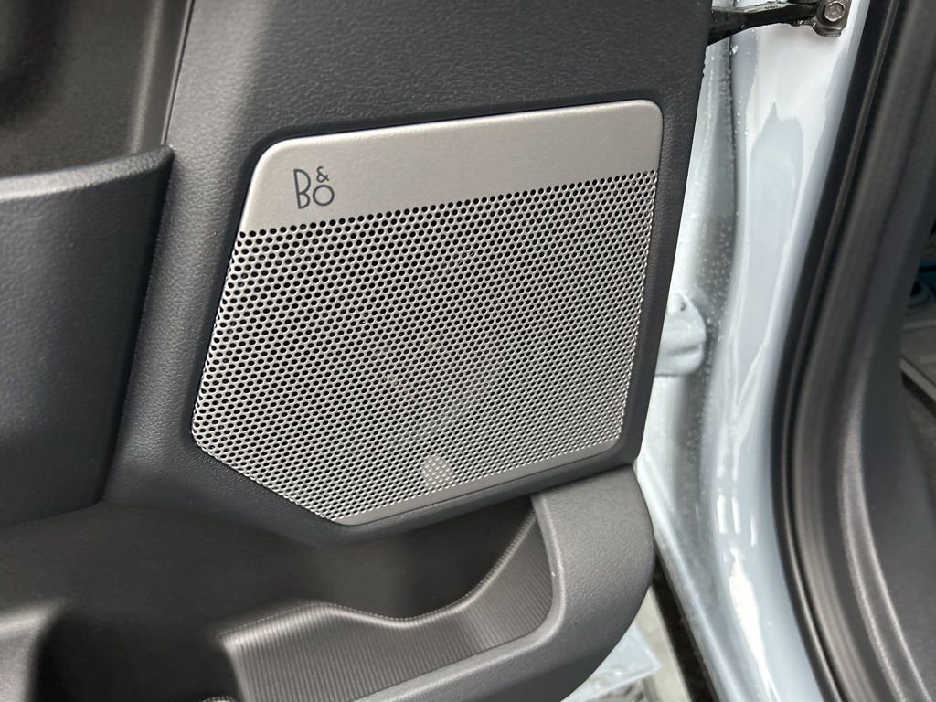 New 2026 Ford F350 Lariat w/ Black Appearance Package image 37