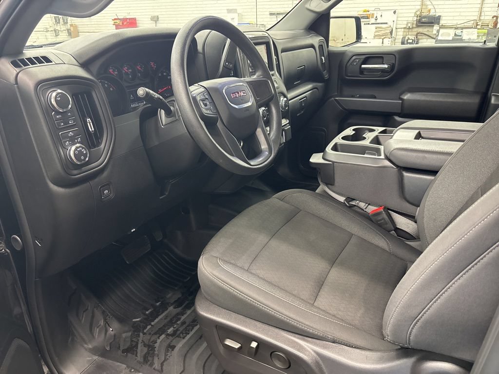 Used 2025 GMC Sierra 1500 Pro w/ Pro Value Package AWD/4WD image 9