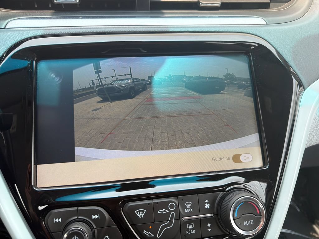 Used 2020 Chevrolet Bolt LT FWD image 20