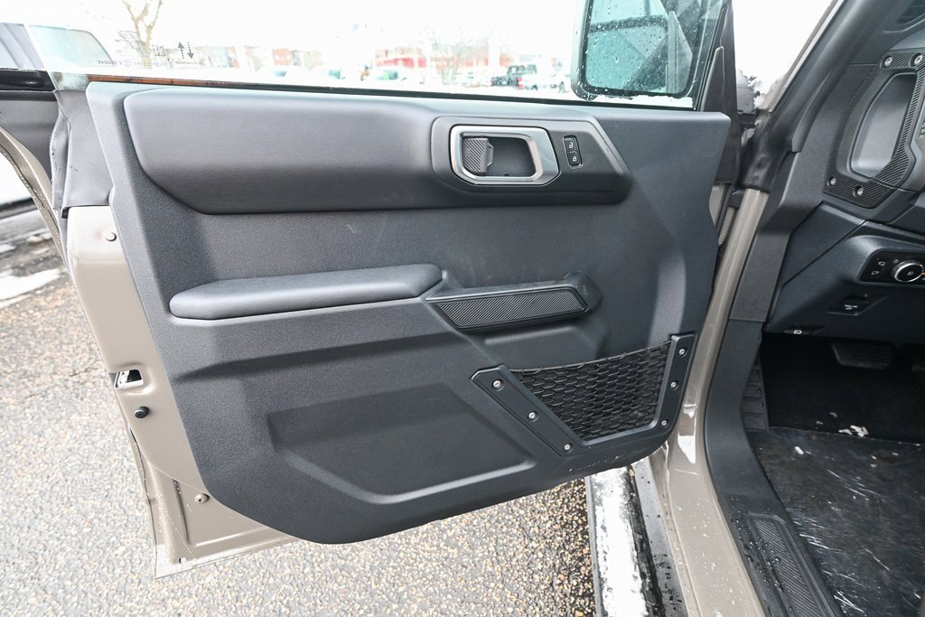 New 2025 Ford Bronco Outer Banks image 17