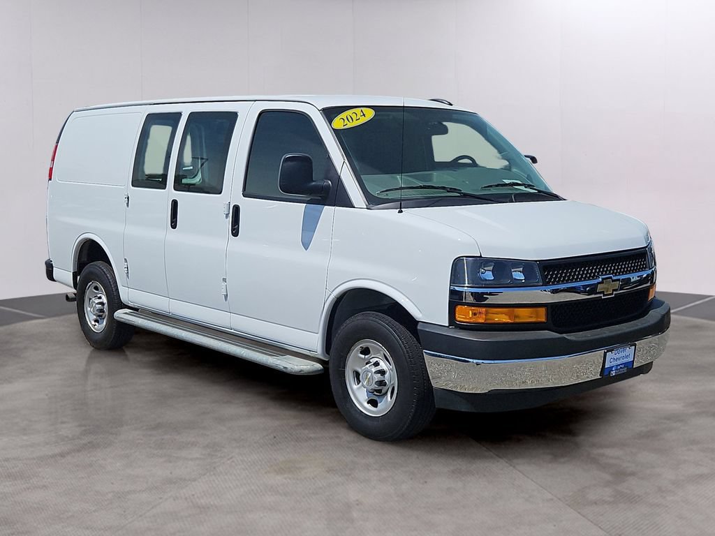 Certified 2024 Chevrolet Express 2500 w/ Driver Convenience Package RWD image 3
