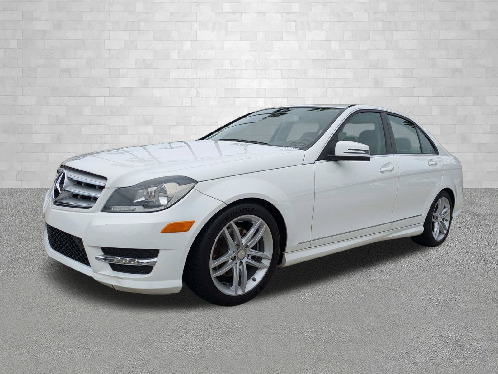 Used 2013 Mercedes-Benz C 250 Sedan image 5