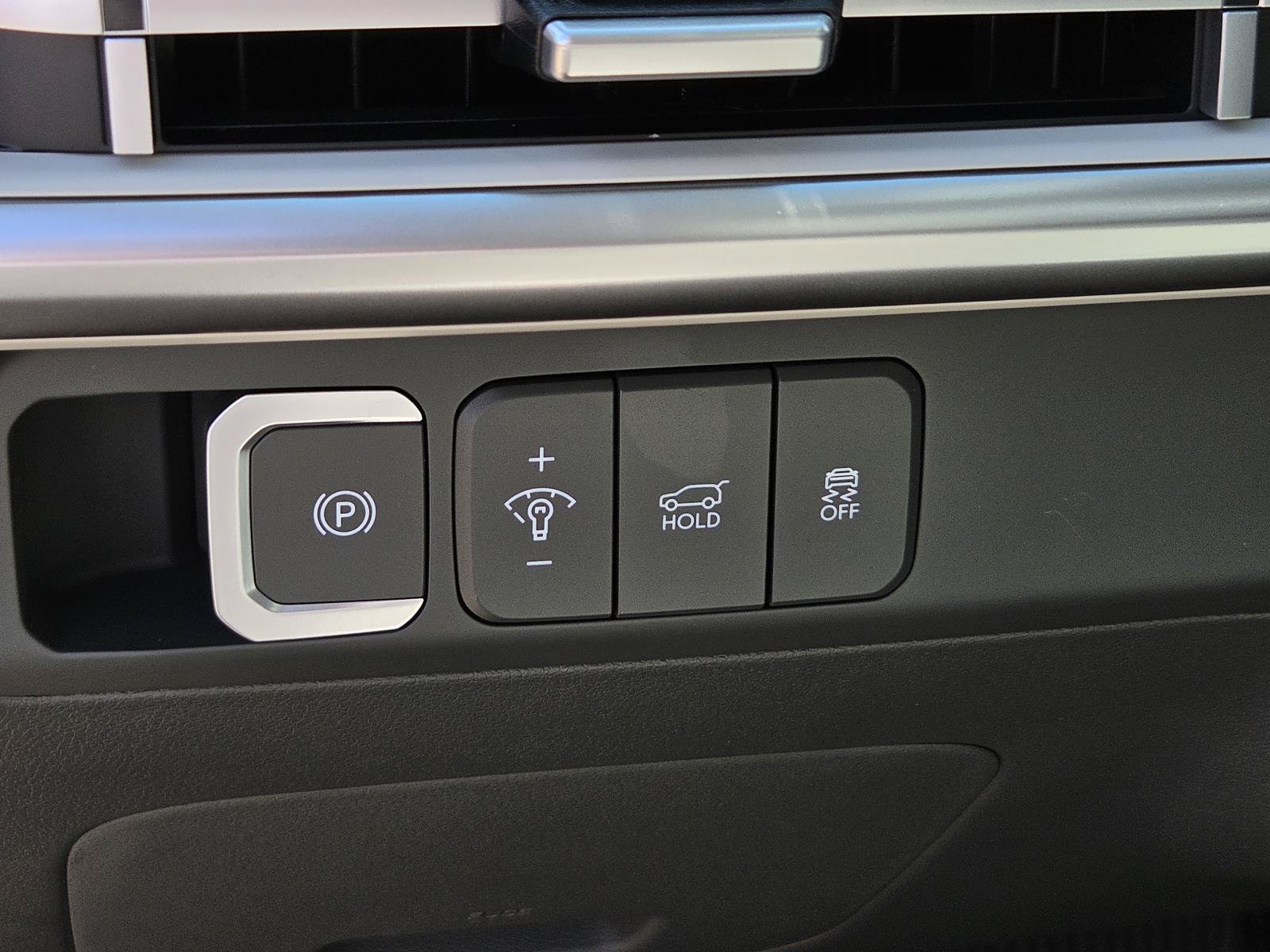 New 2027 Hyundai Santa Fe SEL FWD image 16