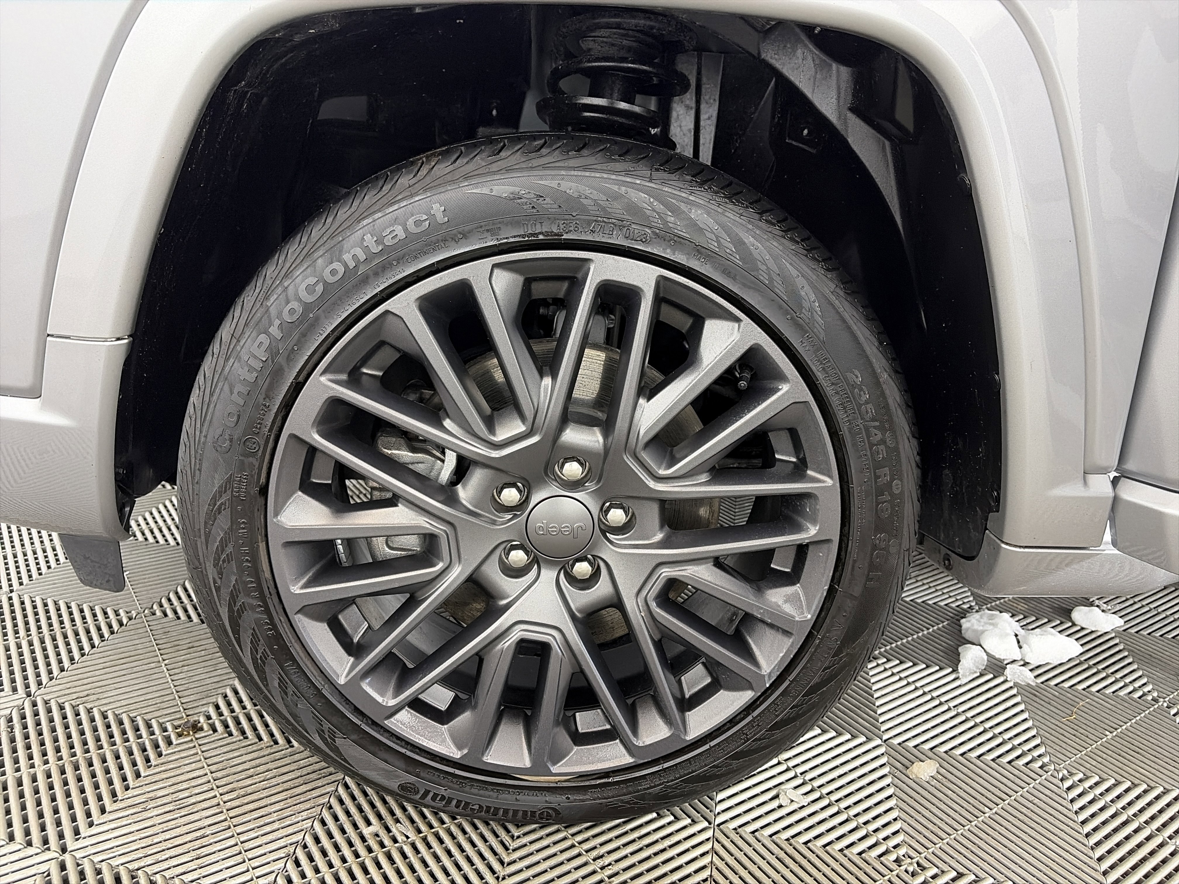 Used 2023 Jeep Compass High Altitude image 13