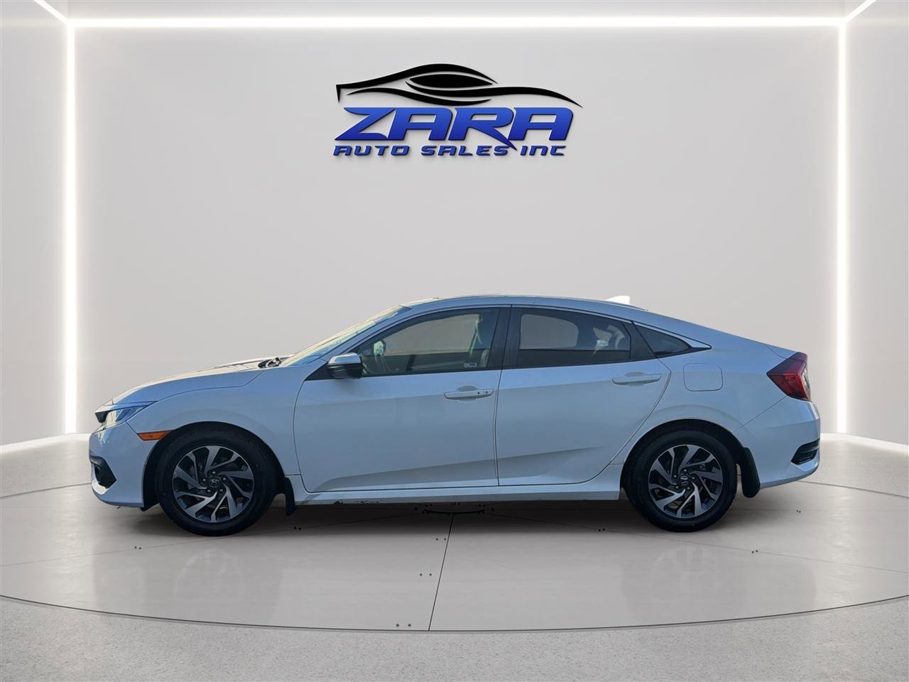 Used 2017 Honda Civic EX image 4
