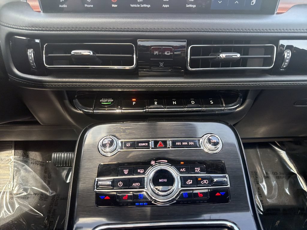 Certified 2023 Lincoln Nautilus Reserve AWD/4WD image 28