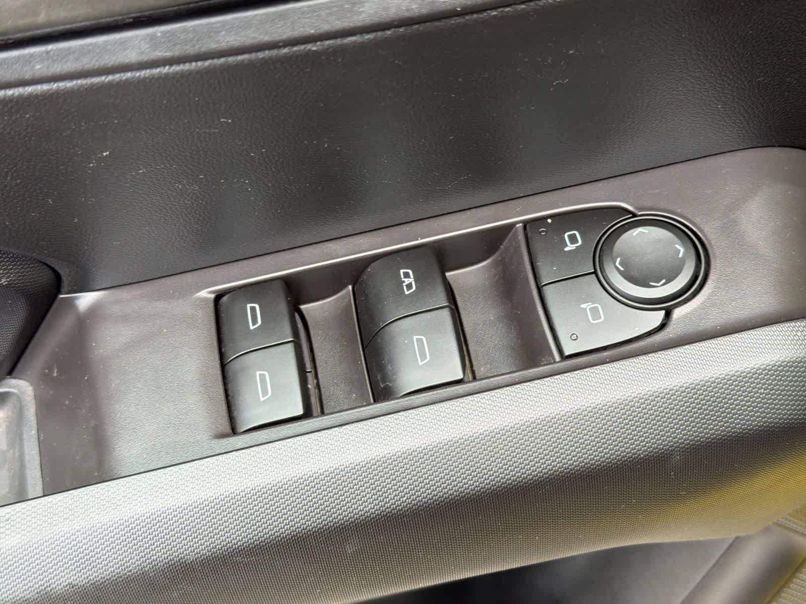 Used 2023 Chevrolet Colorado Trail Boss w/ LPO, Skid Plate Package AWD/4WD image 13