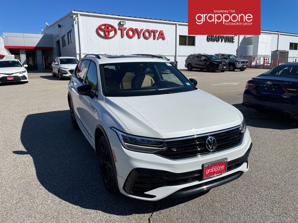 Used 2022 Volkswagen Tiguan SE R-Line