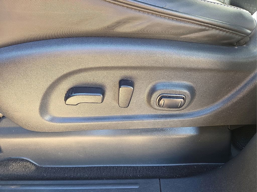 Used 2018 Nissan Titan PRO-4X image 22