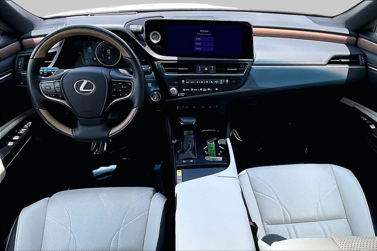 Used 2025 Lexus ES 300h w/ Technology Package FWD image 15