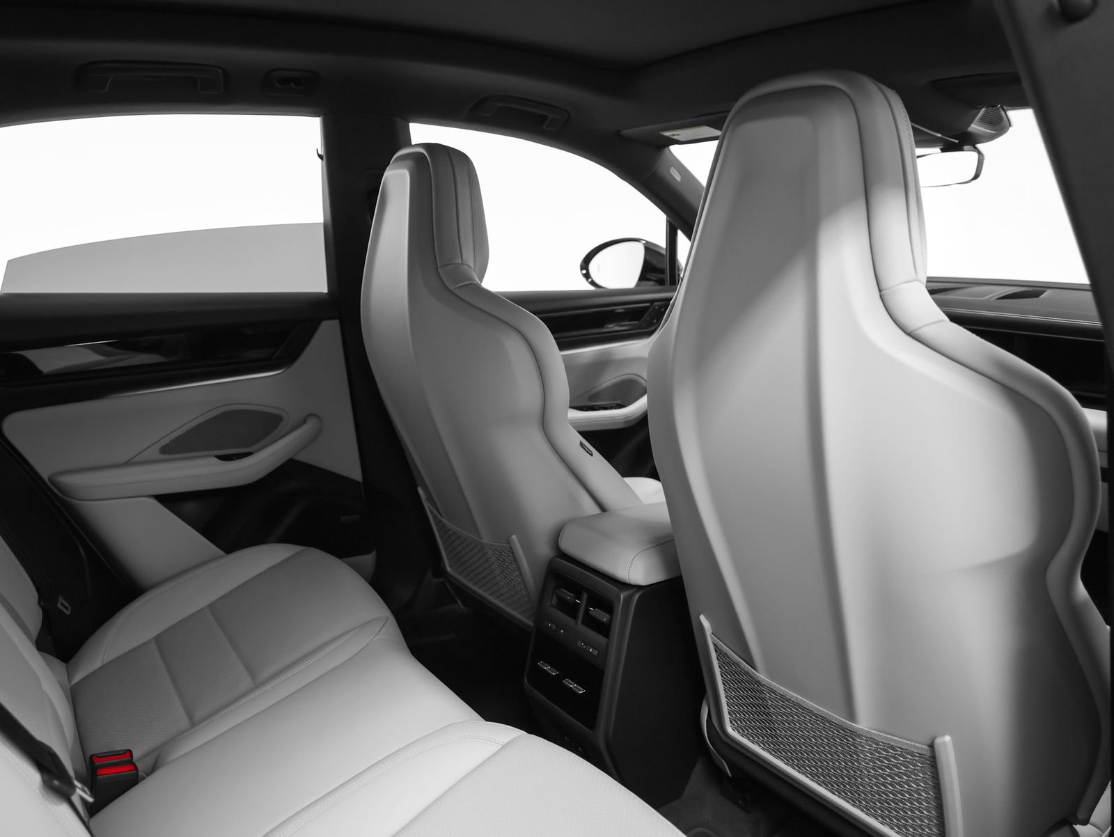 New 2026 Porsche Macan 4 Electric AWD/4WD image 32