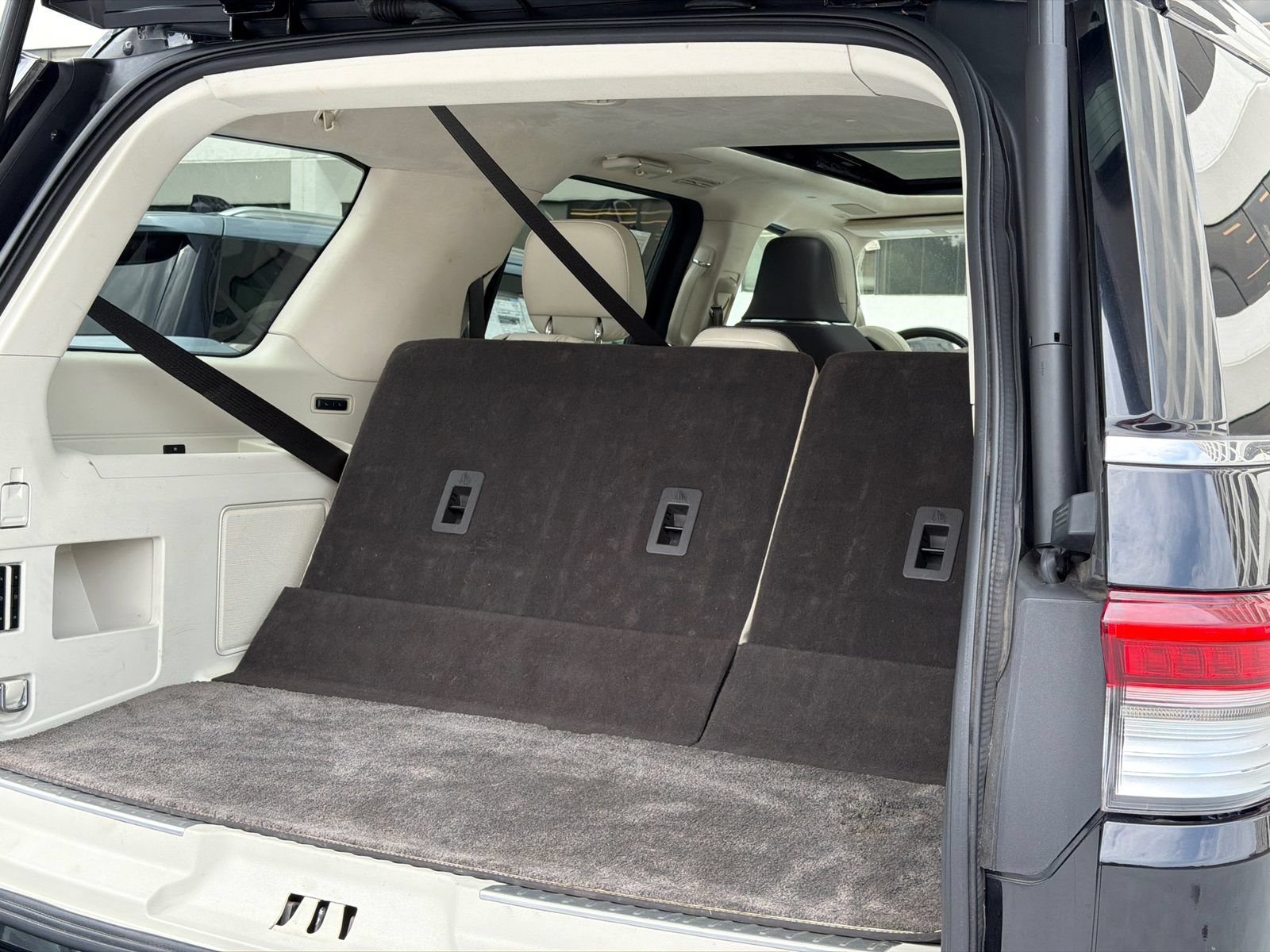 Used 2022 Lincoln Navigator Black Label AWD/4WD image 8
