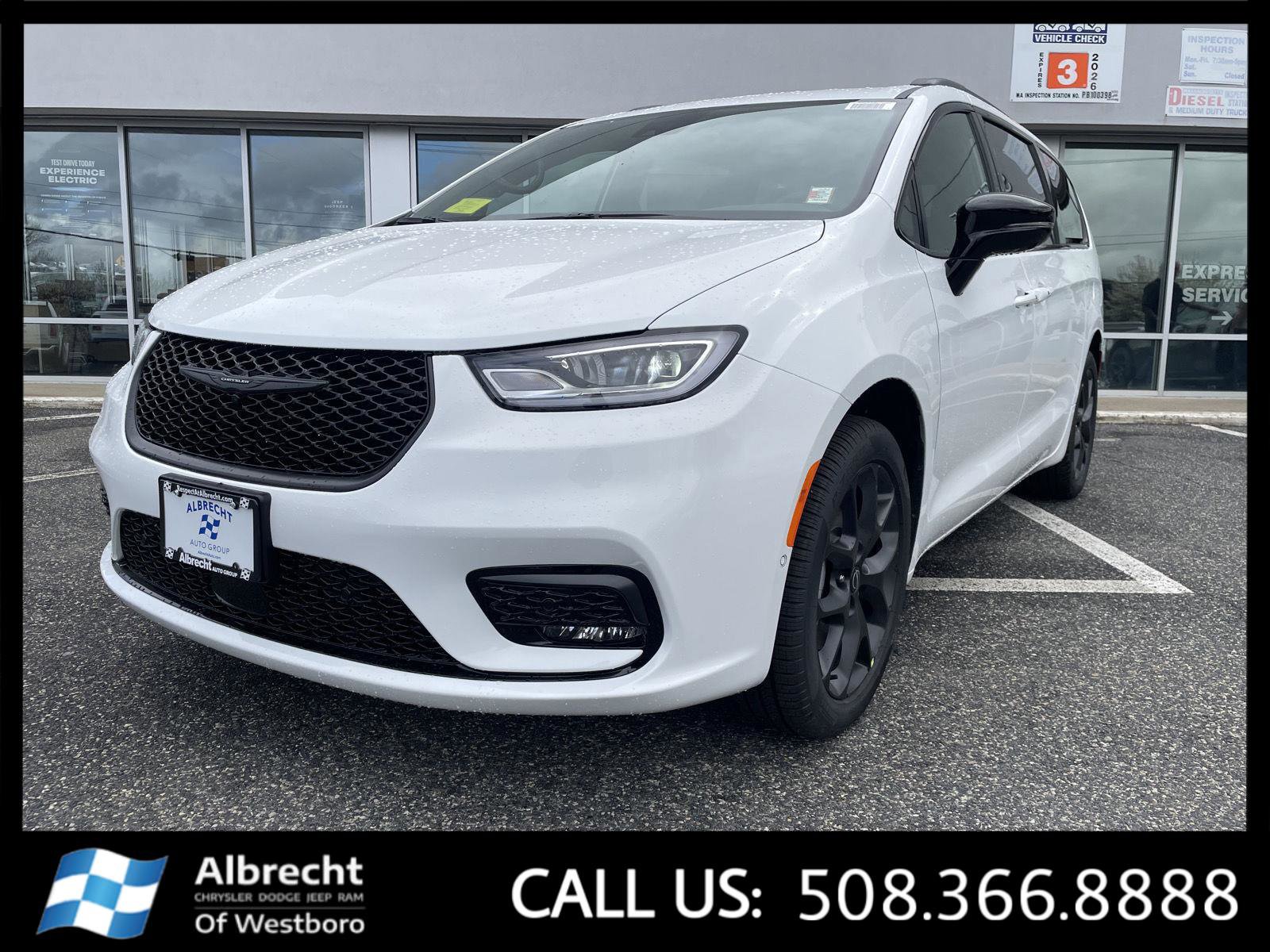 New 2026 Chrysler Pacifica Select