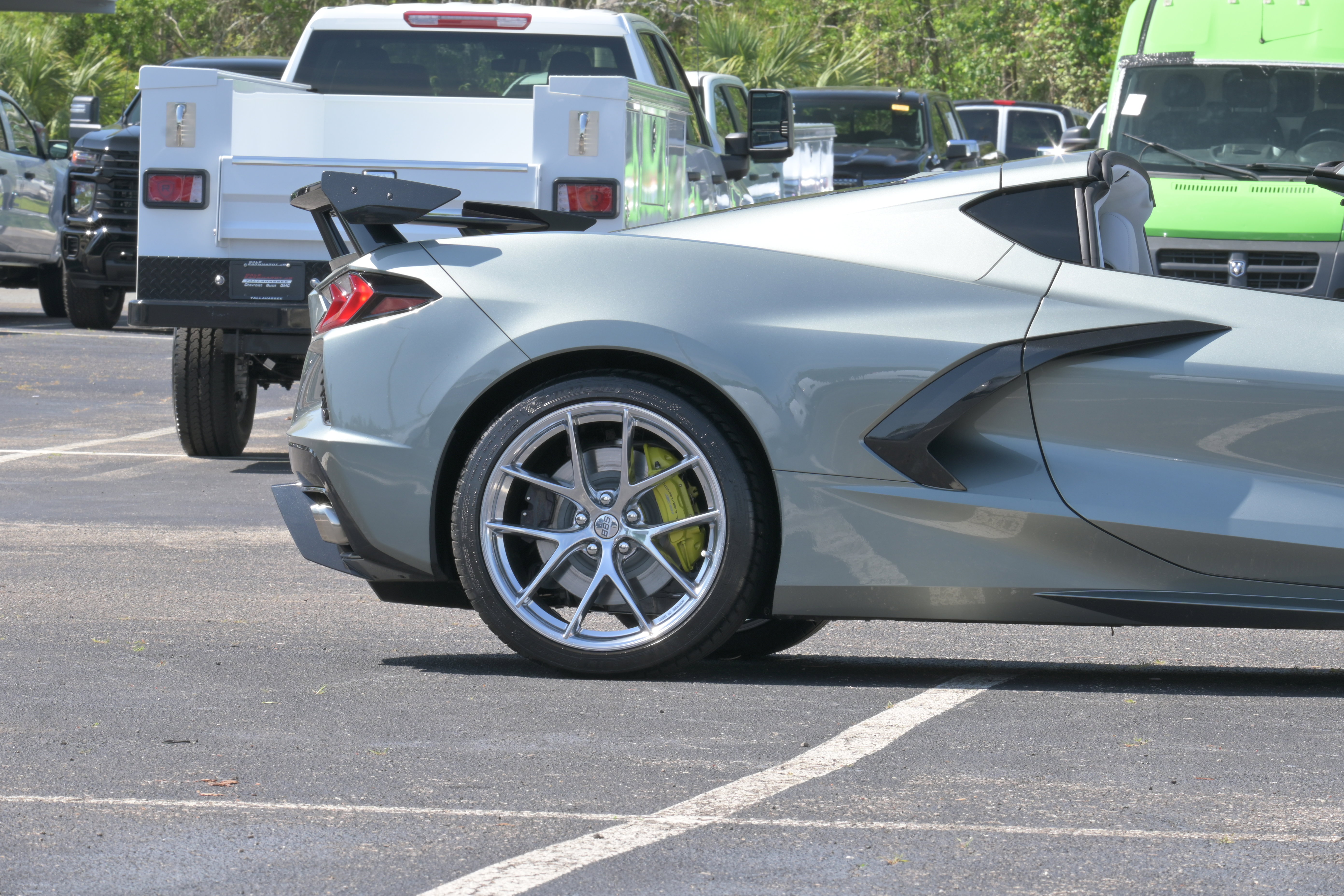 Used 2023 Chevrolet Corvette Stingray Premium Cpe w/ Z51 Performance Package RWD image 5