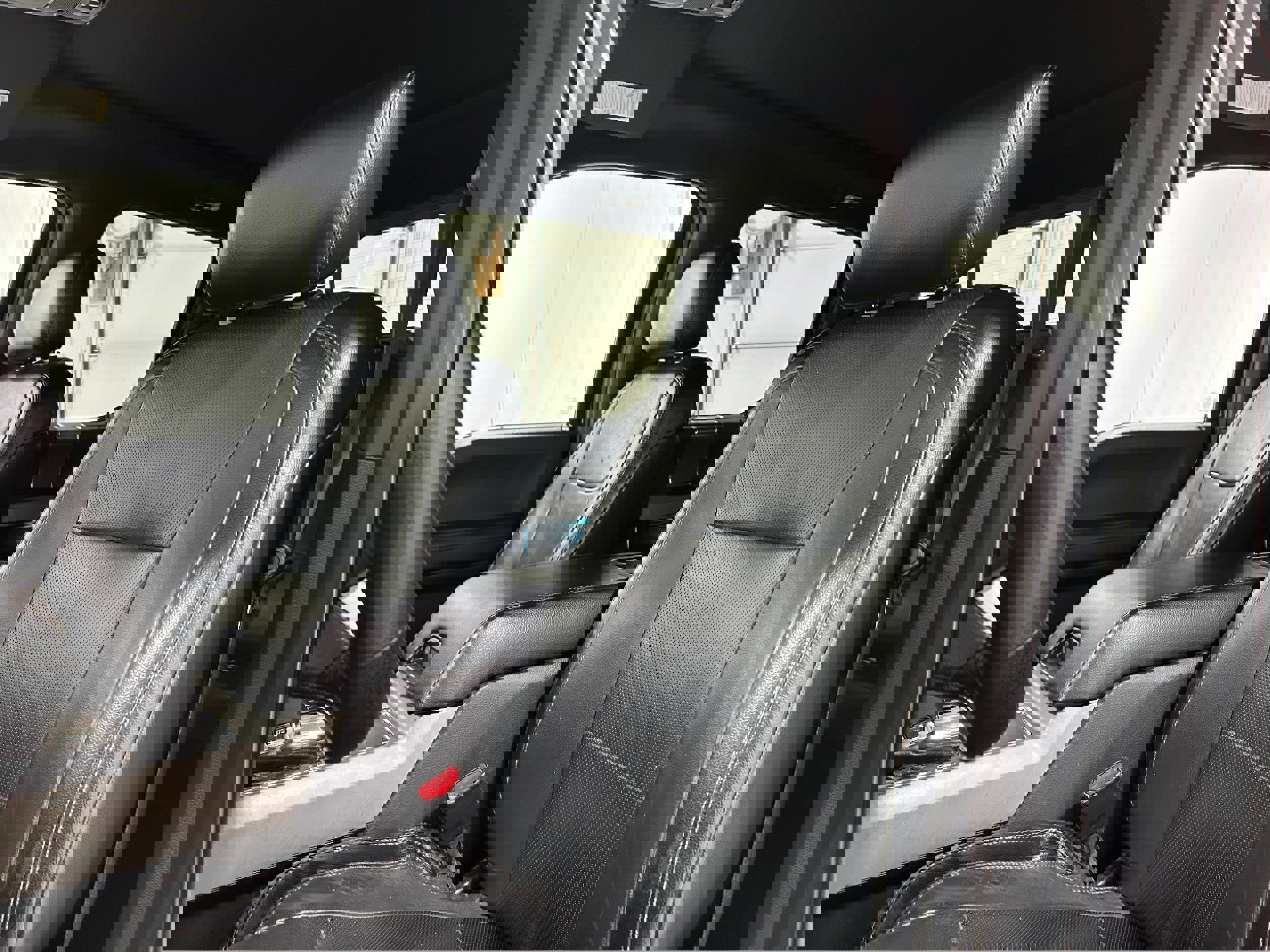 Used 2016 Ford F150 Lariat w/ Equipment Group 502A Luxury image 26