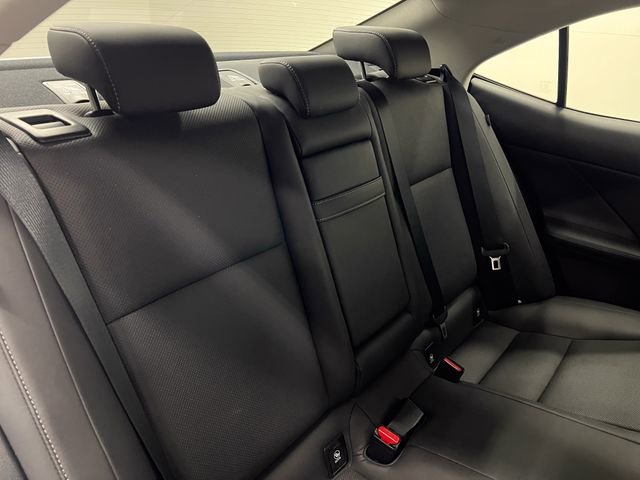 Used 2015 Lexus IS 250 w/ Navigation System Package RWD image 13